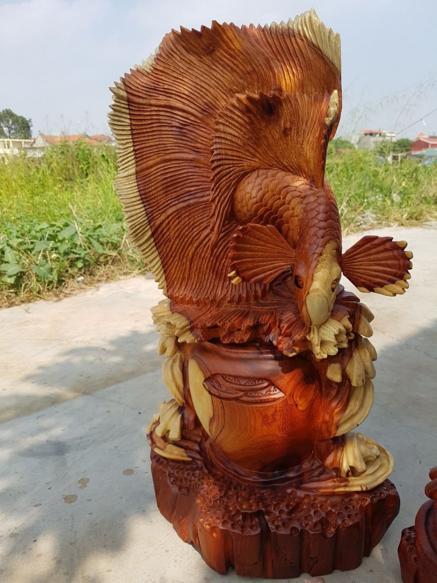 Tượng Cá Xiêm gỗ hương 