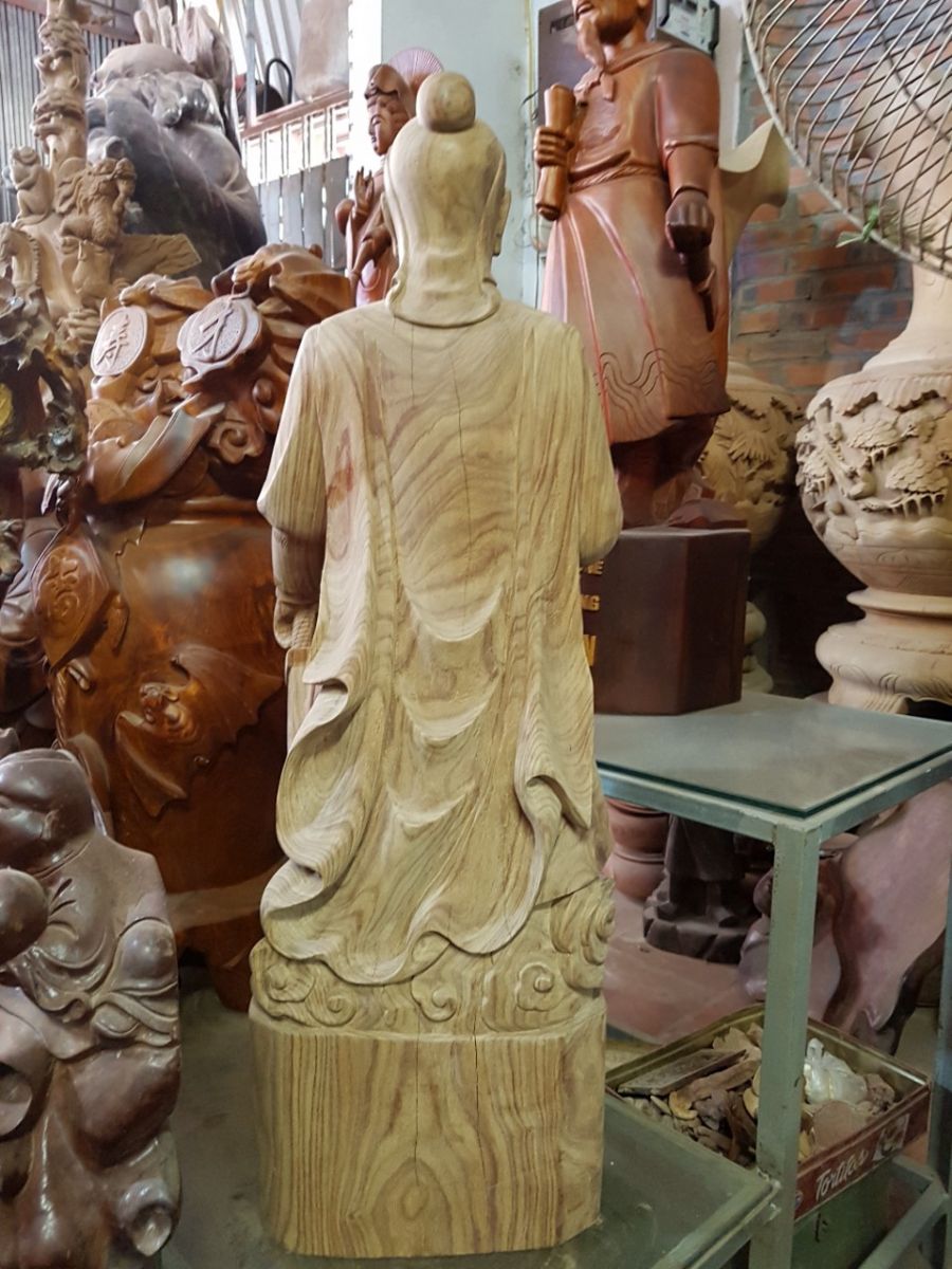 tượng trần hưng đạo gỗ hương