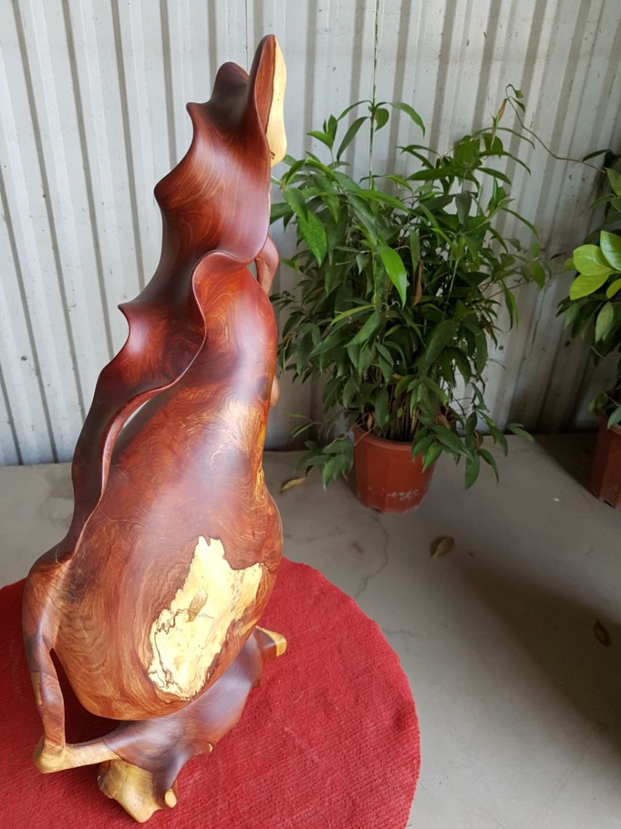 Bình nghệ thuật gỗ cẩm chỉ 